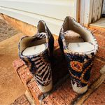 Chinese Laundry  Kabooom Women’s Wedge Boho Sandals Size 8 Photo 3