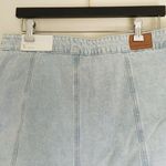 American Eagle NWT  OUTFITTERS Light Blue Denim Pleated Skort Size 8 Photo 4