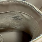 Jennifer Lopez  Camel Boots Photo 3