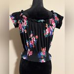 Hot Kiss EUC  Black and Multicolor Floral Puff Sleeve Blouse size medium Photo 4