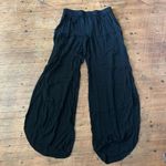 Young Fabulous and Broke  black palazzo slit leg vacationcore S pants Photo 2