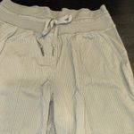 Lululemon  Dance Studio Joggers Cropped olive green Photo 3