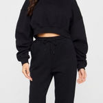 Fabletics  Weekend Cropped sweatshirt And Sweats Black Set Small Photo 0