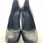 Black heels with cut out of heel all leather made in Portugal Size 6 Photo 14