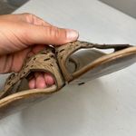 Anne Klein Suede Leather Rhinestone Floral Kitten Heels Mules Tan Sz 8 Photo 2