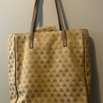 Elegant Tan Tote Bag Photo 0