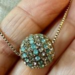 Gold tone green rhinestone bead pendant necklace Photo 3