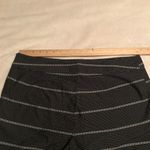 Loft Shorts Women's Size 12 Navy Blue Striped 100% Cotton Summer Shorts EUC Photo 7