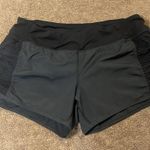 Lululemon Bright at Night Short Photo 2