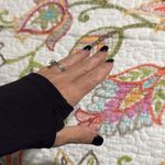 Halara  medium black cropped long sleeve thumb hole Crossover cropped yoga top Photo 10