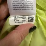 Columbia Lightweight bright yellow Jacket with hood, and side pockets. Sz L Photo 5