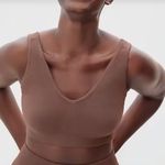 Everlane  The Seamless Bra V Neckline Size XS/S Photo 0