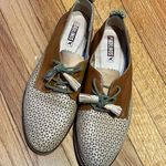 Pikolinos Leather Oxfords Perforated Breatheable Laser Cutouts casual school work boho Tomboy Photo 1