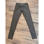 Under Armour  Compression Women's Leggings NWOT gray UA leggings ‎ medium Photo 3