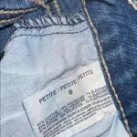 Bandolino  Blue Denim Shorts Riley style size 6 petite Photo 5