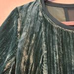 Maeve Anthropologie holiday emerald green crushed velvet blouse size medium Photo 11