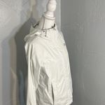 The North Face DryVent Women’s Jacket – White Waterproof-Feel. Photo 5