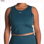 Nike NWT Tight fit crop tank top▪️size 3X Photo 0