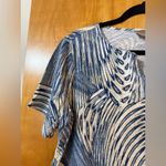 Chico's Chico’s Blue Short Sleeve Top Brushstroke Abstract Art All-Over Print Shirt 3 Photo 1