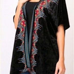 Andree by Unit  Boho Velvet Embroidered Open Kimono Short Sleeve Black Size S/M Photo 0