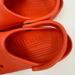 Crocs Classic Clogs Men's 5 /Women's 7 Orange Slip On Waterproof Unisex Light Photo 10