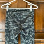 Lululemon Speed Up Mid Rise Legging Size 4 Camouflage Evergreen Camo Green Photo 4