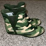 London Fog  Collection Women’s Piccadilly Camo Rain Boot Photo 0