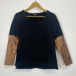 Saks 5th Avenue Saks Fifth Avenue Black and Metallic Sweatshirt Photo 9