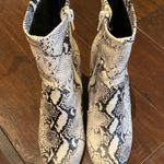 Steve Madden Woman’s Boots Photo 0