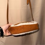 BEARPAW brown crossbody Photo 7