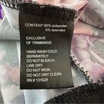 Calessa women’s size Large v Photo 7