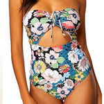 New. O’Neill floral one piece. Small. Retails $99 Blue Size XS Photo 0