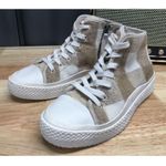Dolce Vita Veola Plush Sneaker Women's 6.5 White Tan Plaid Fleece Athletic Shoes Photo 3
