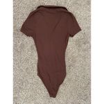 New Look Collard Button Ruched Bodysuit in Dark Brown (US 2) Photo 5