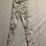 Black and White Animal Print Leggings Size M Photo 6