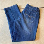 Bandolino  Mandie Blue Jeans Size 4PS‎ Photo 0