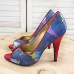 Carlos by Carlos Santana Pounce Graffiti Print Peep Toe Pumps Red Multi 6 Blue Photo 2