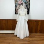 Darling Vintage 1960s/70s Wedding Gown & Cathedral Length Veil! White Size 12 Photo 9