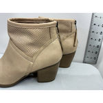 White Mountain Womans  Size 9.5 M Beige Zip Blockmheel Ankle Boots Photo 3