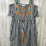 Sand & Spirit Black White Checkered Off Photo 8