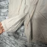 Calvin Klein EUC Cream Shorts Size 12 Photo 4