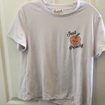 FINAL MARKDOWN Ladies weekend edition just peachy tee xl White Photo 0