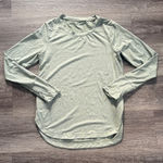 Athleta Light Green Long Sleeve Top Size Medium Women’s Athletic Undershirt Photo 0