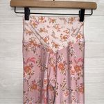 Aerie Offline by  Real Me Women's 7/8 Length High Rise Crissover Waist Leggings Photo 3