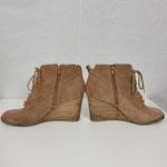 Lucky Brand Yoanna Womens Boots Size 8 Tan Suede Lace Up Wedge Zip Ankle Boots Photo 4