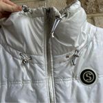 White Pearl women’s puffer size small Photo 6