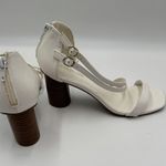 London Fog  Collection Valonia Womens White Block Heels Size 10 Photo 6