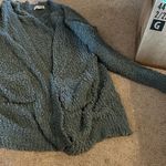 Listicle  small open cardigan Photo 2