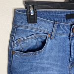 1822 Denim Mid-rise mid wash slim straight leg ankle faded jeans size 6 Photo 5