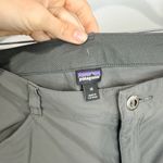 Patagonia  Quandary Pants Women’s 10 Charcoal Gray Hiking Outdoor Photo 6